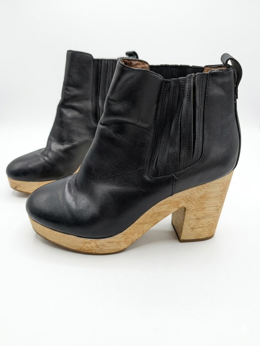 Black Leather Boots